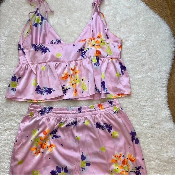 Savage X Fenty night blooms floral pink satin tie bow cami jogger pajama set - Picture 4 of 6